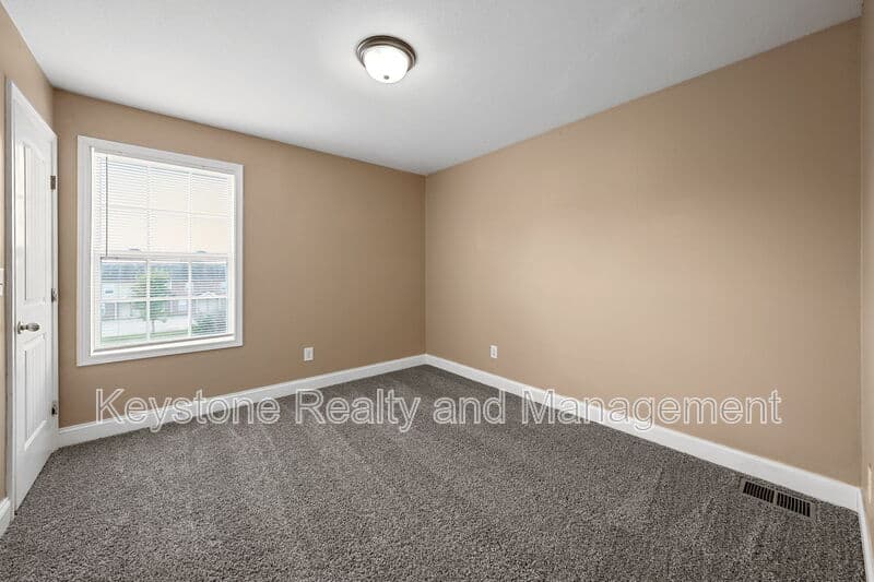 Clarksville Townhome: 2296 McCormick Lane