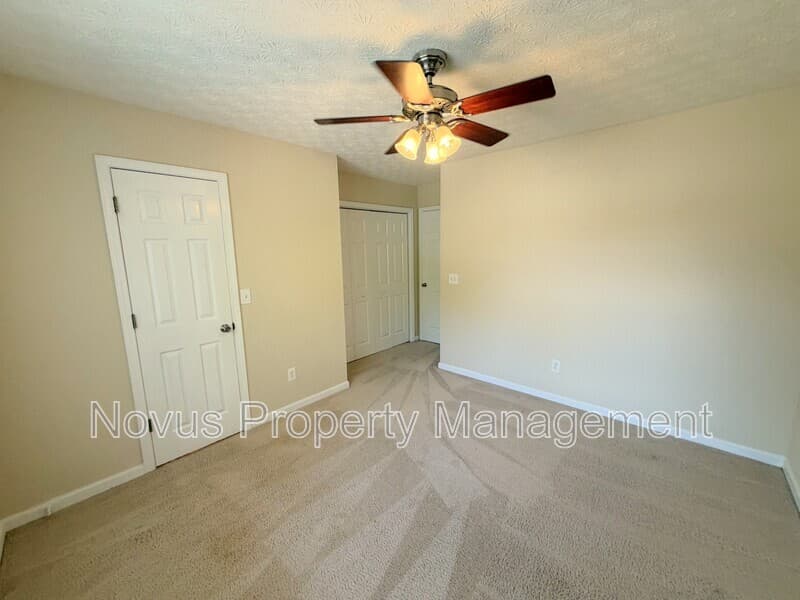 Bremen Townhome: 527 Lawson St