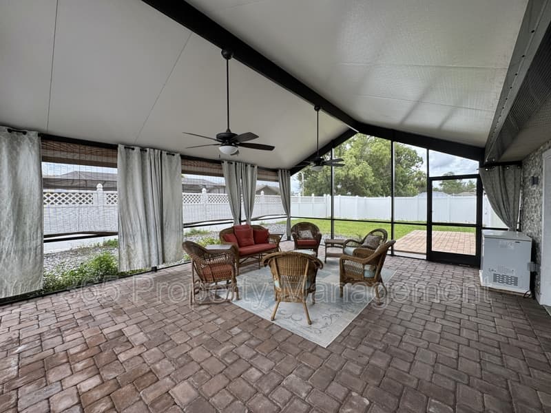 Spring Hill House: 6153 Mountain Way Avenue