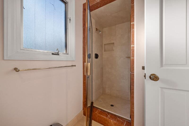 San Diego House: 18714 Bernardo Trails Dr