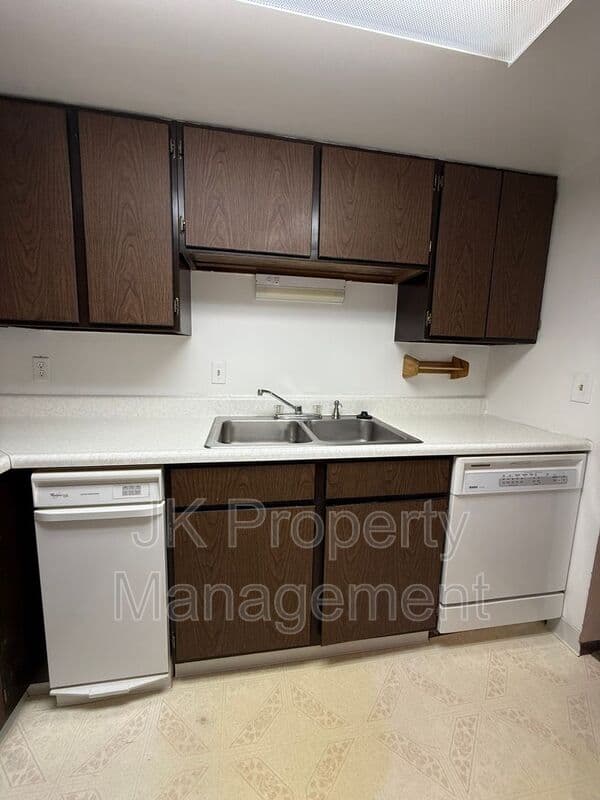 Great Falls Condo: 2300 14th Ave S