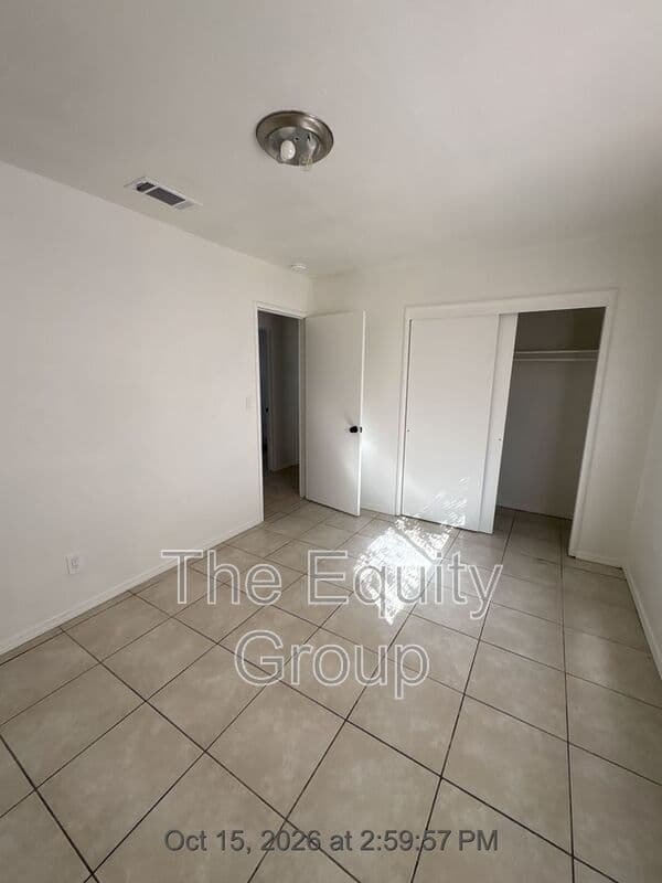 Dinuba House: 240 W Whittaker Way