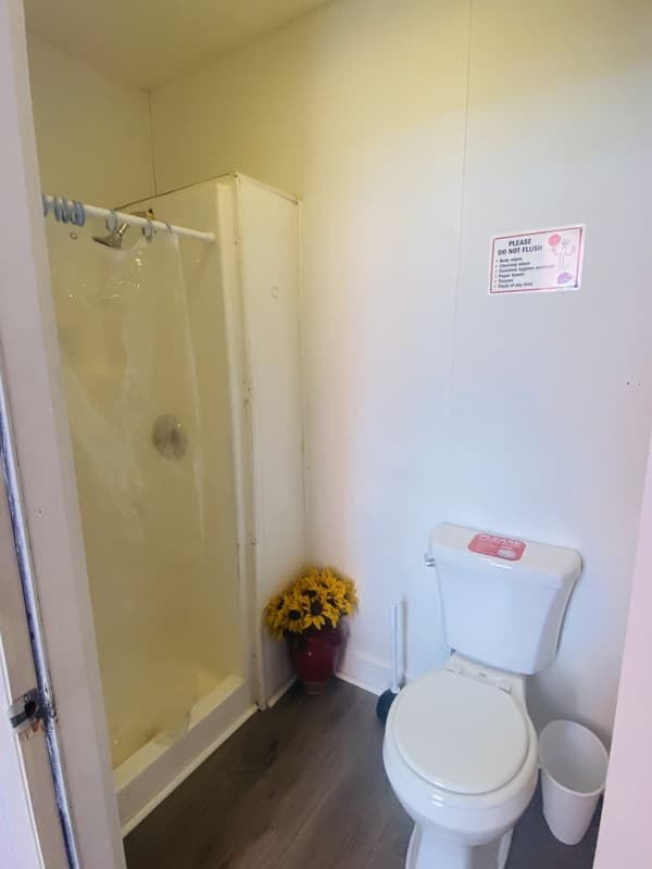 York House: 144 West Jackson Street - B