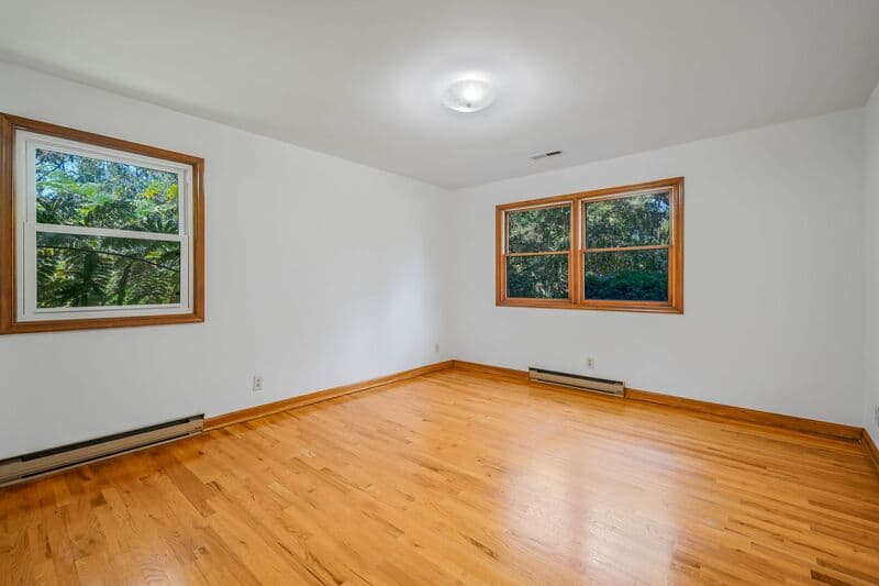 Spotsylvania House: 10003 Courthouse Rd