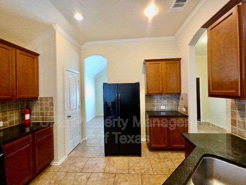 Buda House: 124 Jasper Trail