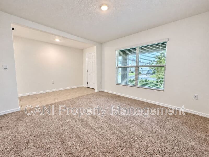 Wimauma House: 16535 Windmill Forge Pass