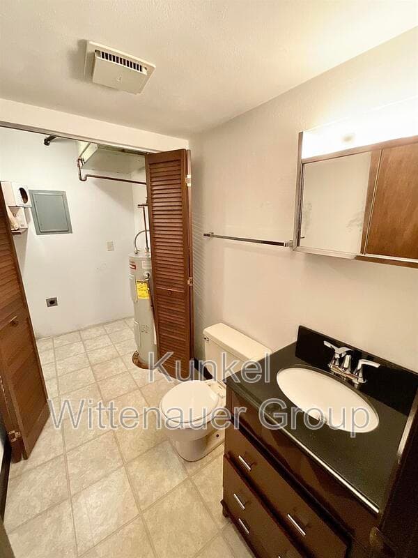 O'Fallon Condo: 445-7 Ponderosa Ave