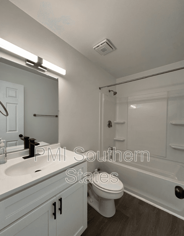 Simpsonville House: 115 Crossview Drive