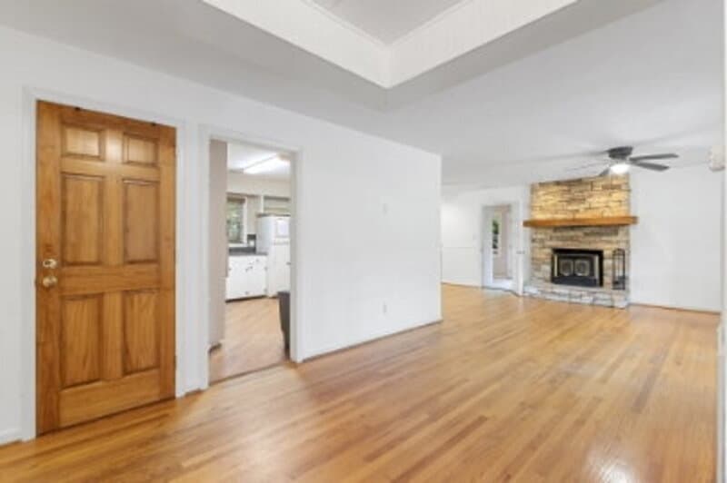 Southern Pines Condo: 555 North Leak Street