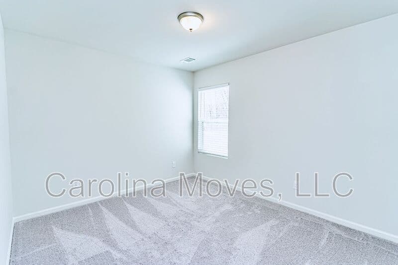 Inman House: 638 Farmstead Trail