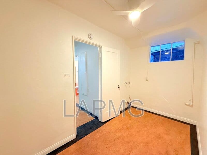 Los Angeles House: 3919 W. 8th Street