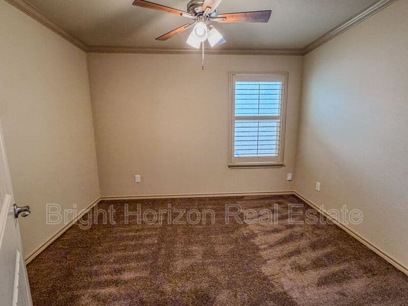 Fort Worth House: 5049 Britton Ridge Lane