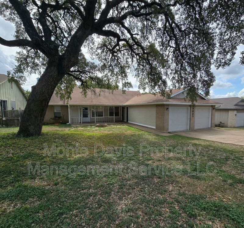Austin Condo: 12005 Arrowwood