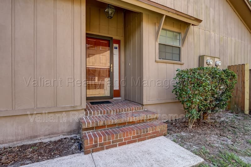 Jacksonville House: 3476 Raymur Villa Drive