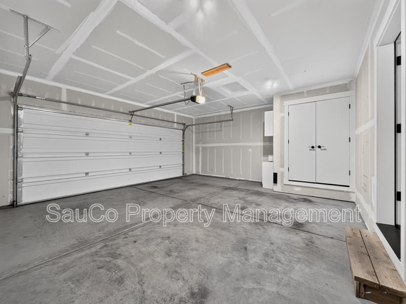 Beaverton House: 431 Southwest 204th Ter
