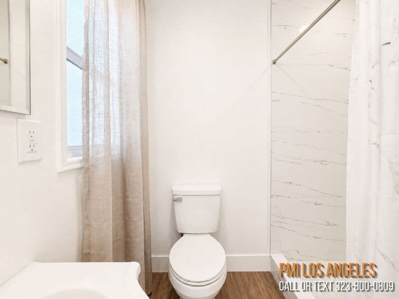 Huntington Park House: 6509 State Street