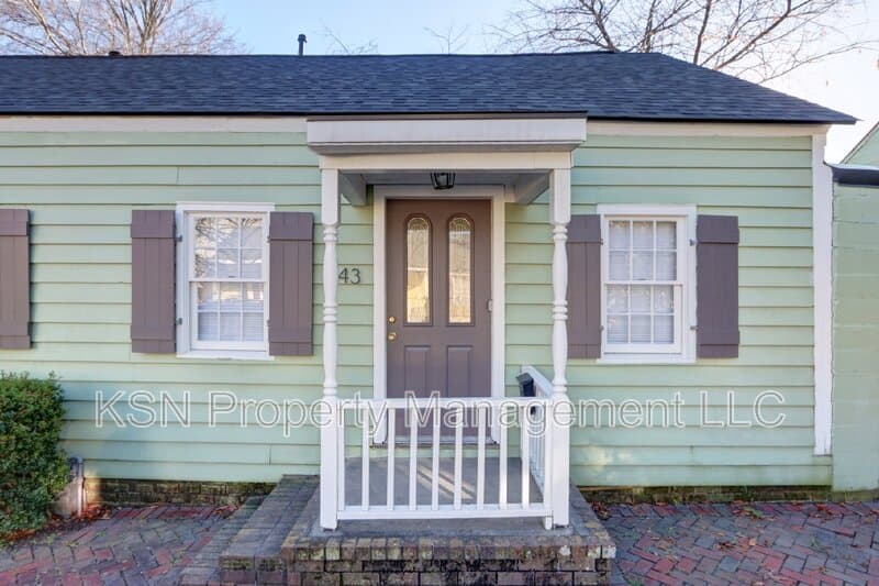 Savannah Condo: 543 East Harris Street