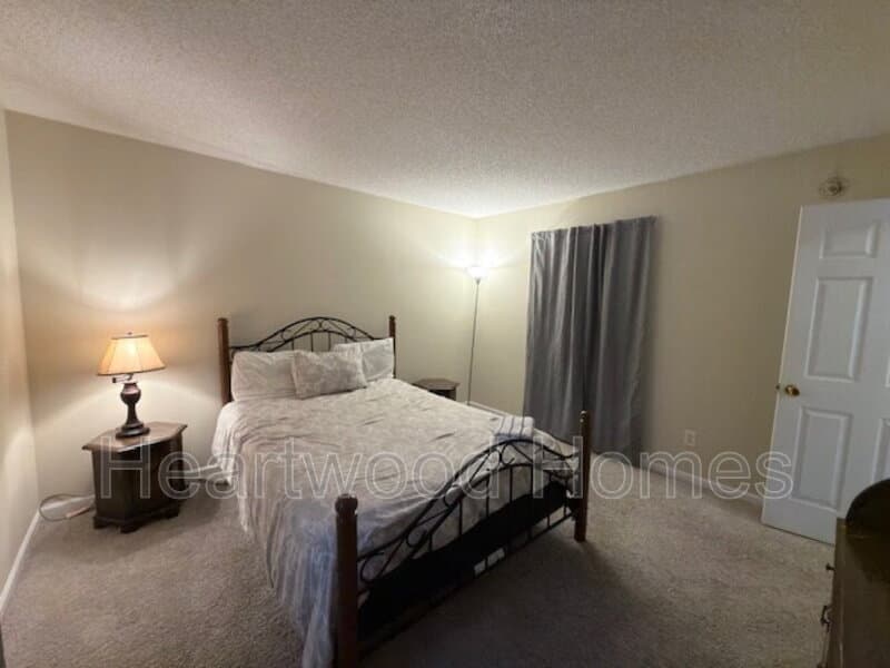 West Columbia House: 264 Orchard Hill Drive
