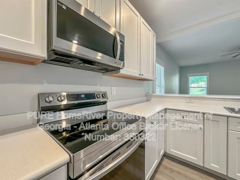 Gainesville House: 3618 Griffin Dr