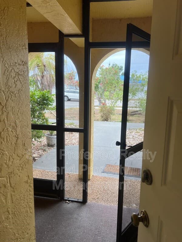 Cape Coral Condo: 4341 Country Club Boulevard