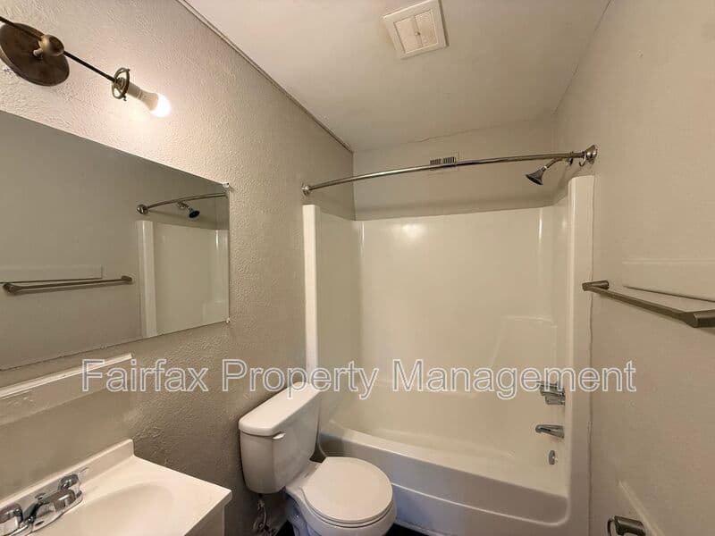 Durham Condo: 1011 Burke St