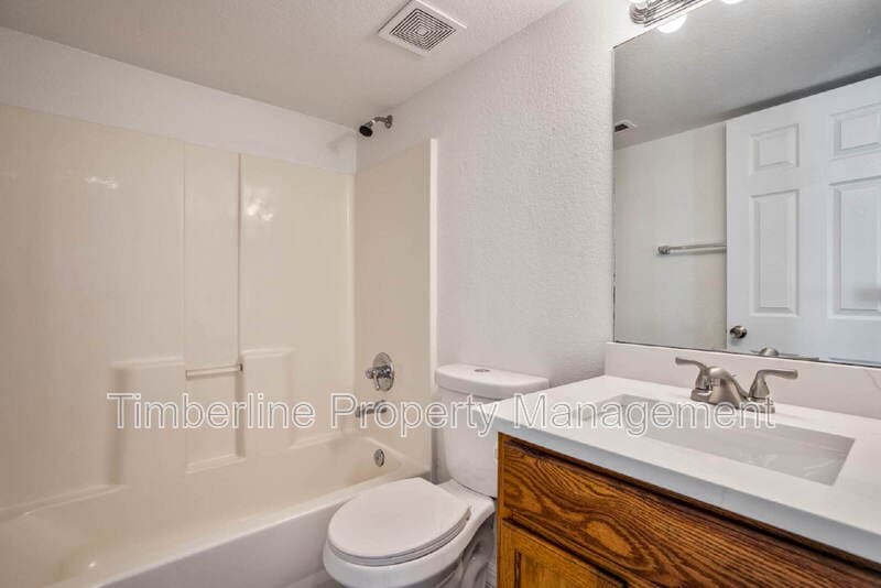 Monument House: 339 Fourth Street