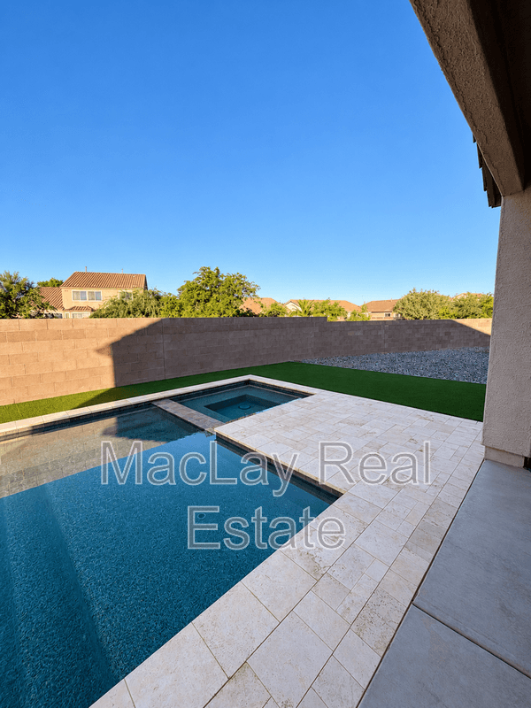 Casa Grande House: 285 S San Gregorio ln