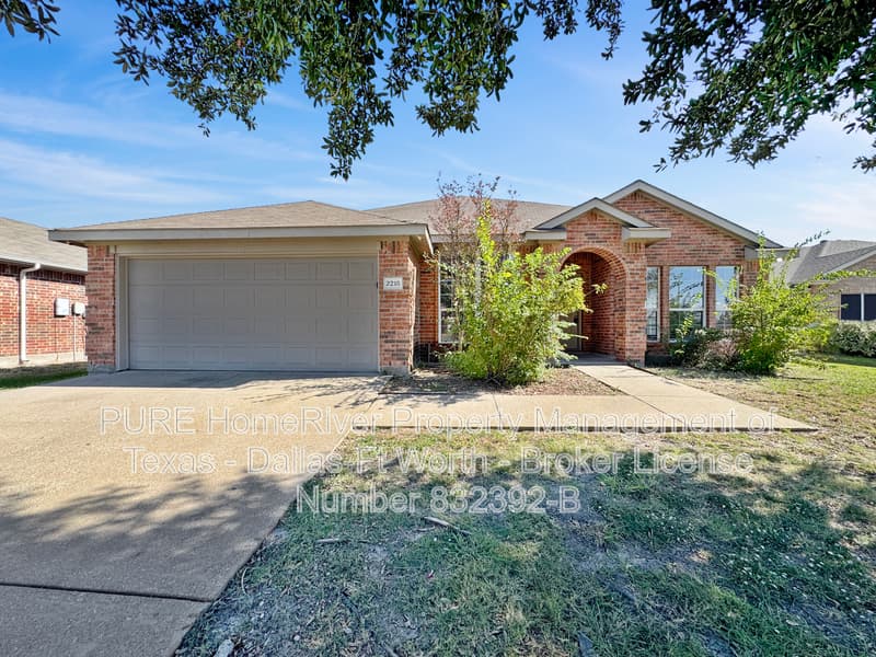 Forney House: 2215 Overton Dr