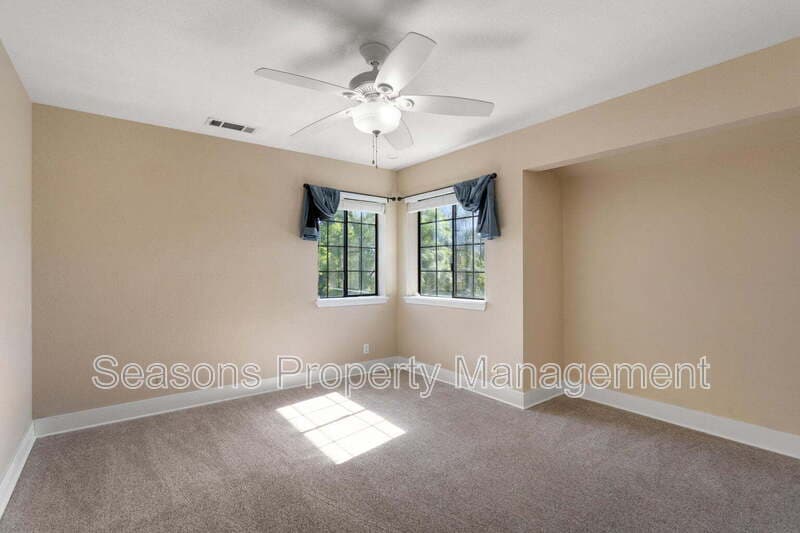 Redding House: 1688 El Capitan Dr