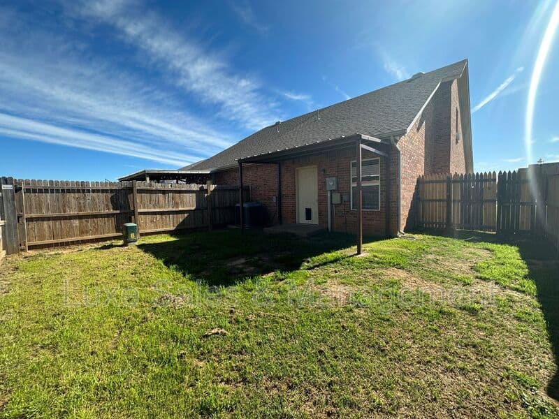 Oklahoma City House: 1735 West Palm Place