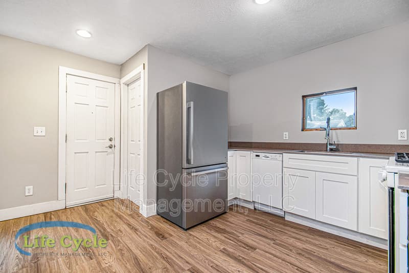Grand Rapids House: 1310 Beechwood