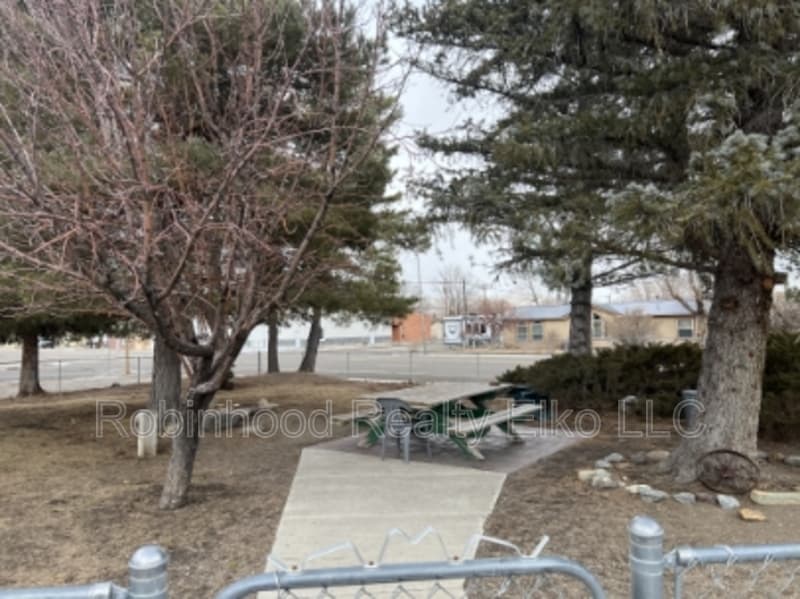 Wells Condo: 340 6th Street #27