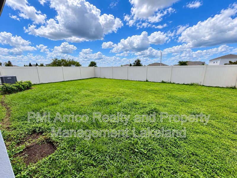 Lakeland House: 5414 Keaton Springs Drive
