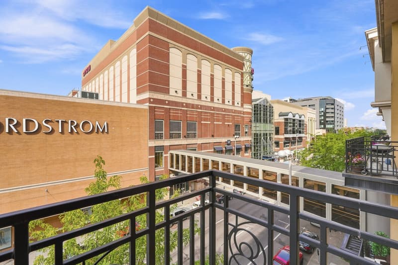 Spokane Condo: 809 West Main Avenue - 1