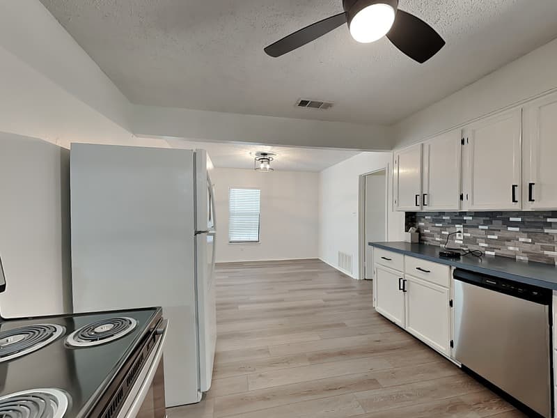 Haltom City House: 3925 Rusty Dell St