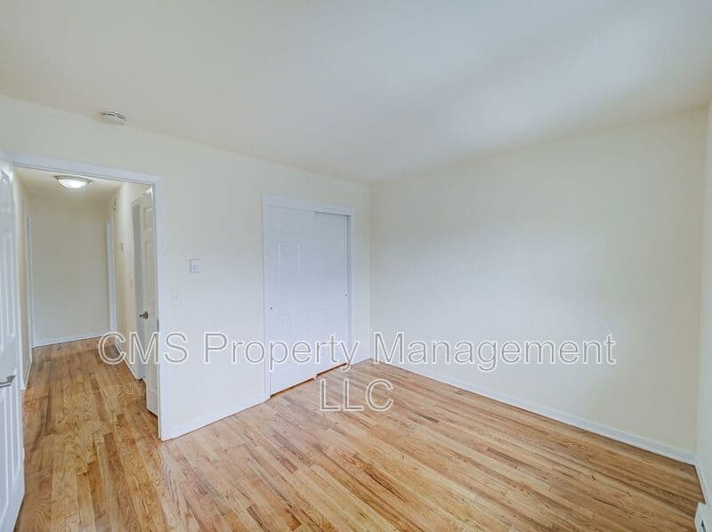 Vauxhall Condo: 287 Montclair Avenue