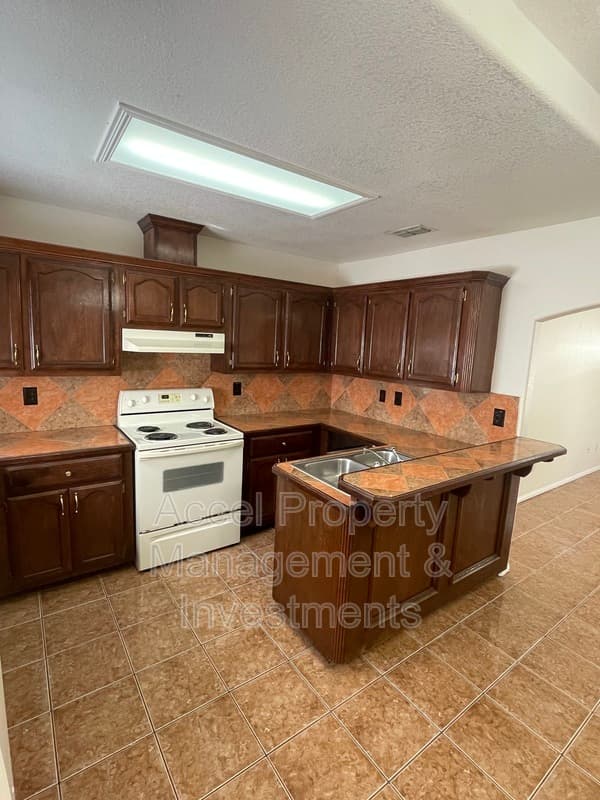 Edinburg Condo: 1712 Phoenix