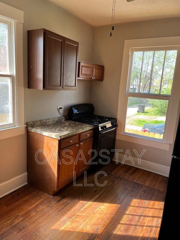Louisville Condo: 411 M Street