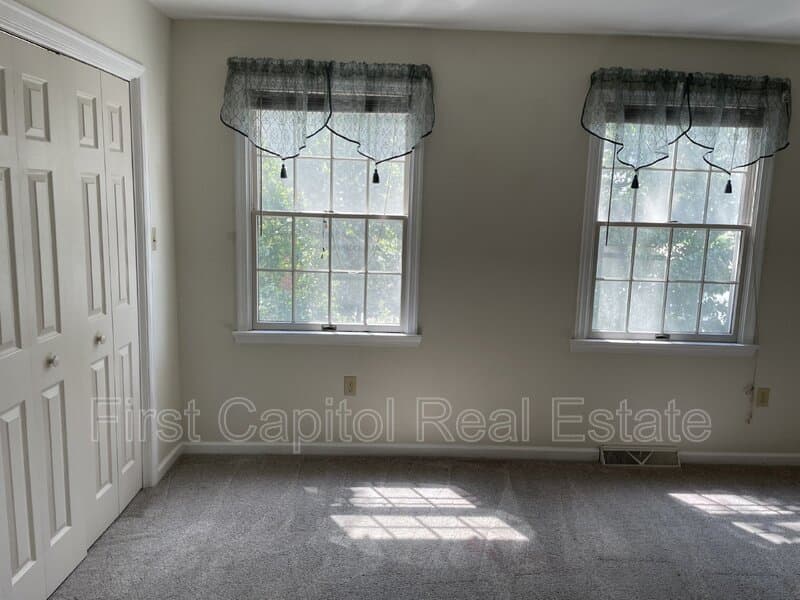 York Condo: 2848 Butternut Ln