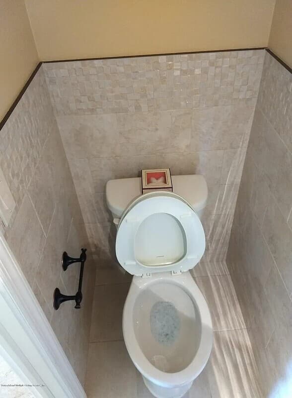 Staten Island Condo: 58 Country Dr N