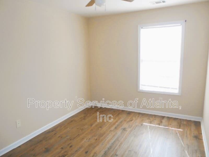 Douglasville House: 7712 Autry Cir