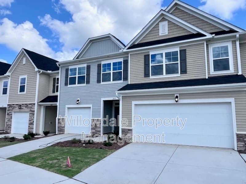 Raleigh Townhome: 2031 Caen St