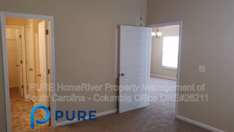Lexington House: 129 Palm Ct
