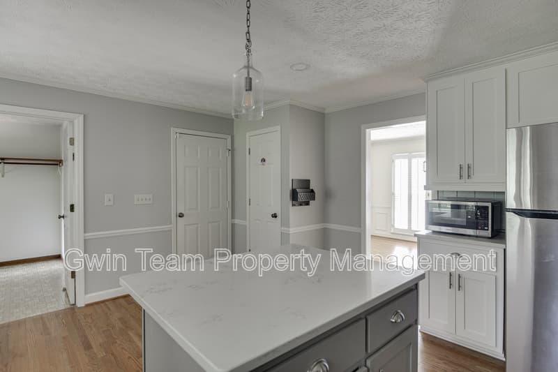 Lawrenceville House: 766 Chesterfield Dr