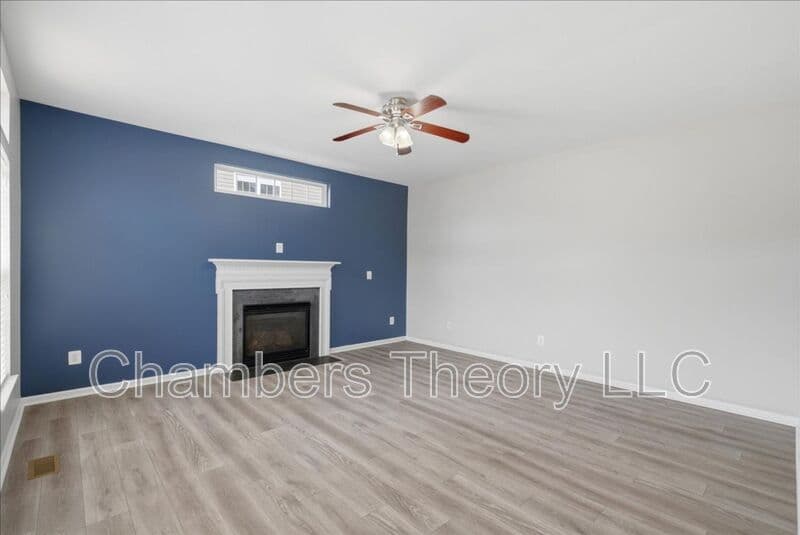 Chantilly House: 42211 Marcy Way