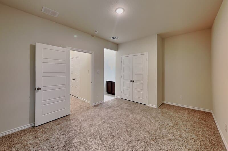 Denton Condo: 503 S Mockingbird Ln