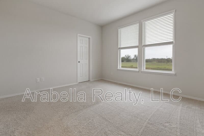 New Braunfels House: 440 Lynwood Gold