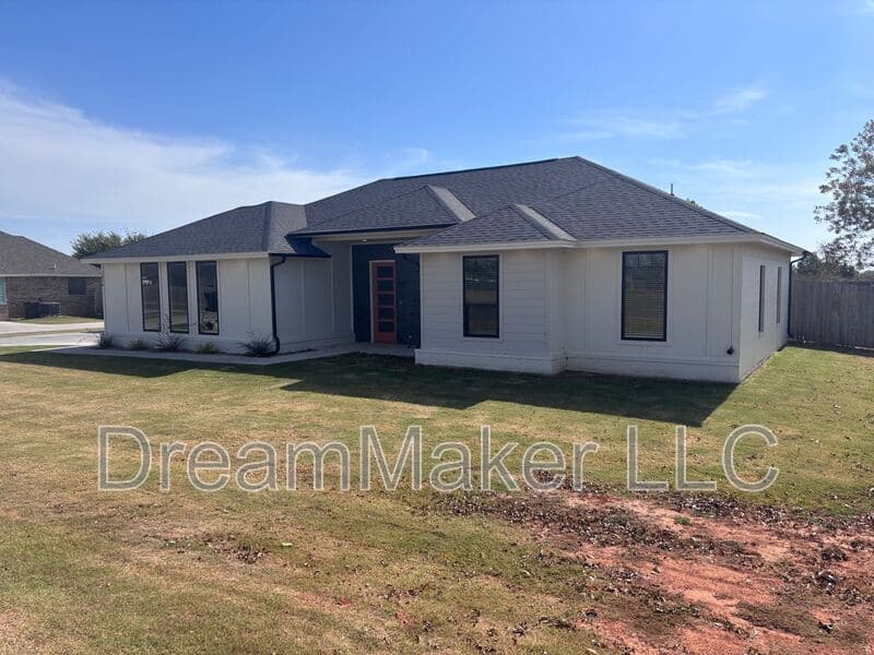 Goldsby House: 1016 Apple Blossom Way