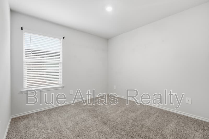 Fort Worth House: 401 Bent Oak Drive