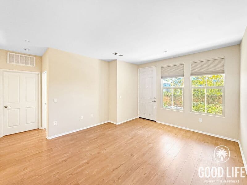 San Diego Condo: 11170 Taloncrest Way
